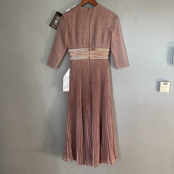 Mac Duggal Metallic 30750 Pleated A-Line Midi Cocktail Dress - Picture 5 of 17